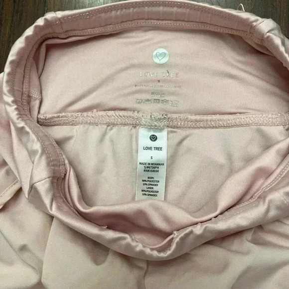 3/$10 Bundle Love Tree Butterfly Split Side Shorts Size S Pink Active Workout - Picture 2 of 9